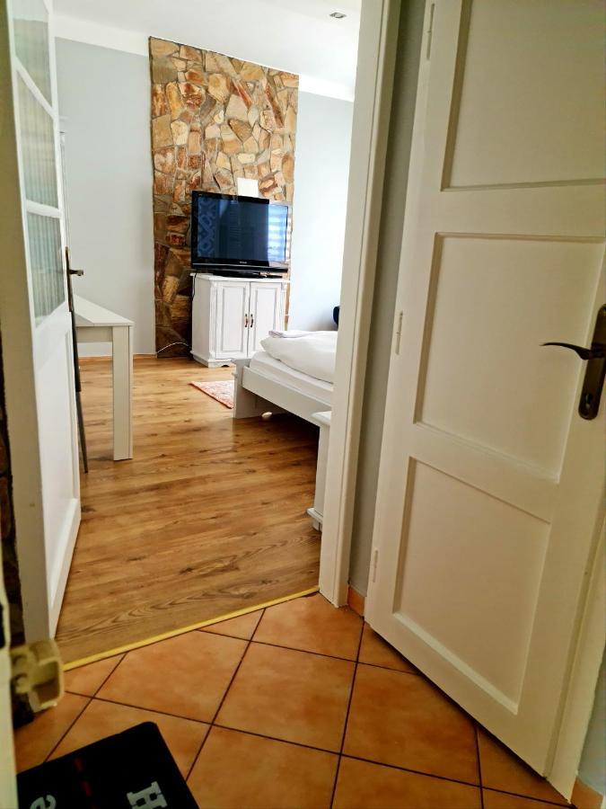 Huerrem Apartman Еґер Екстер'єр фото